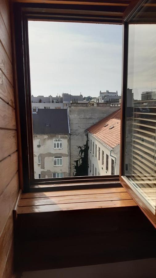 Attic Flat In The Center Lejlighed Bratislava Eksteriør billede